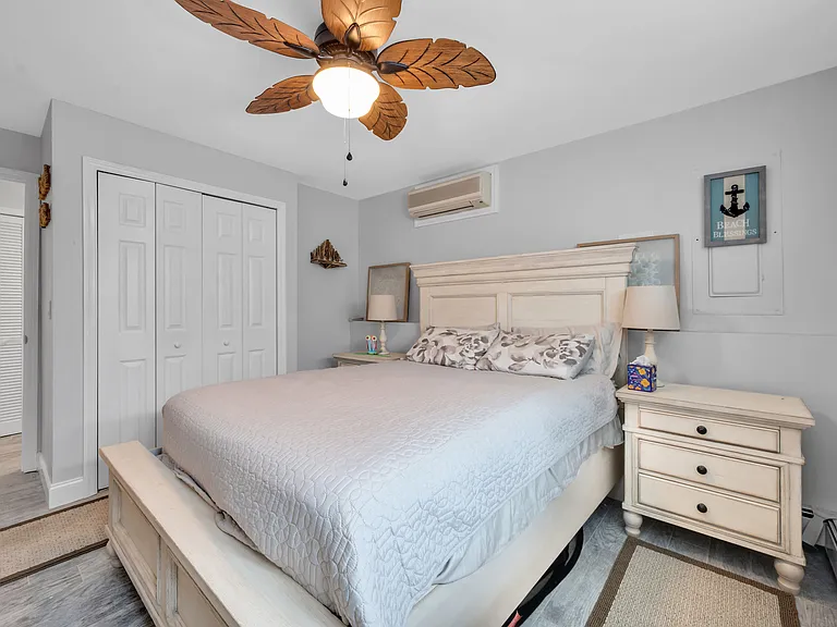 15 Seville Dr — Photo 21