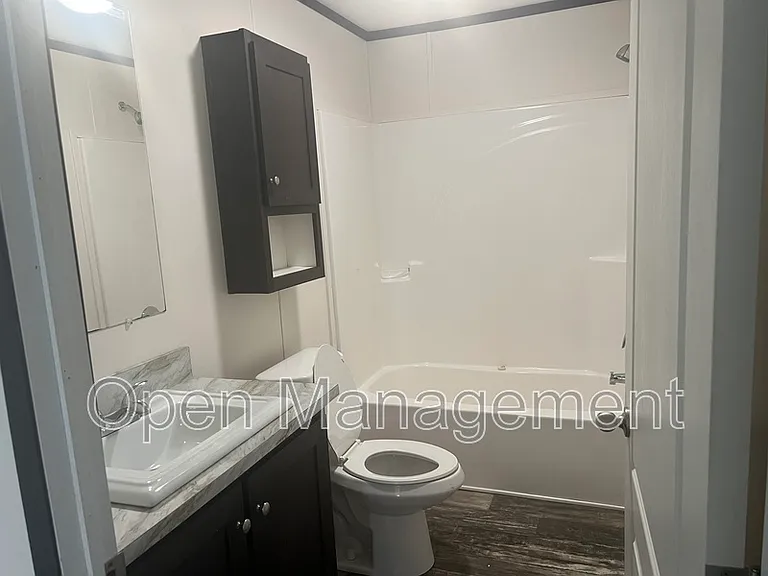 825 1st Ave E #87 — Photo 7