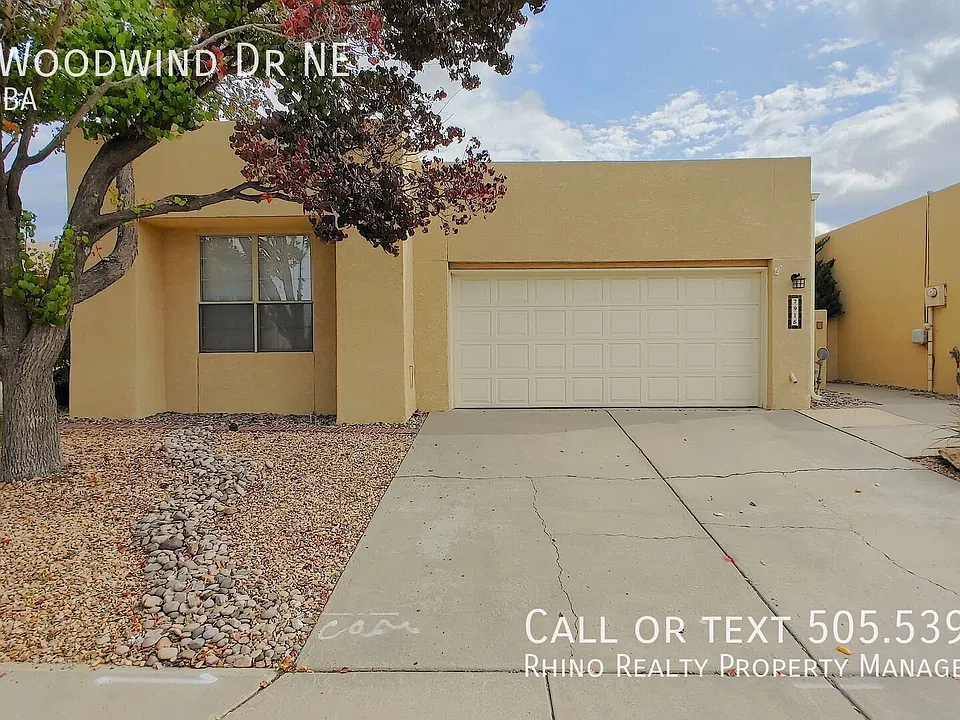 7916 Woodwind Dr NE