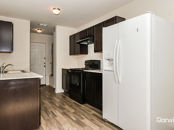 3rd image of 1903 Wright St