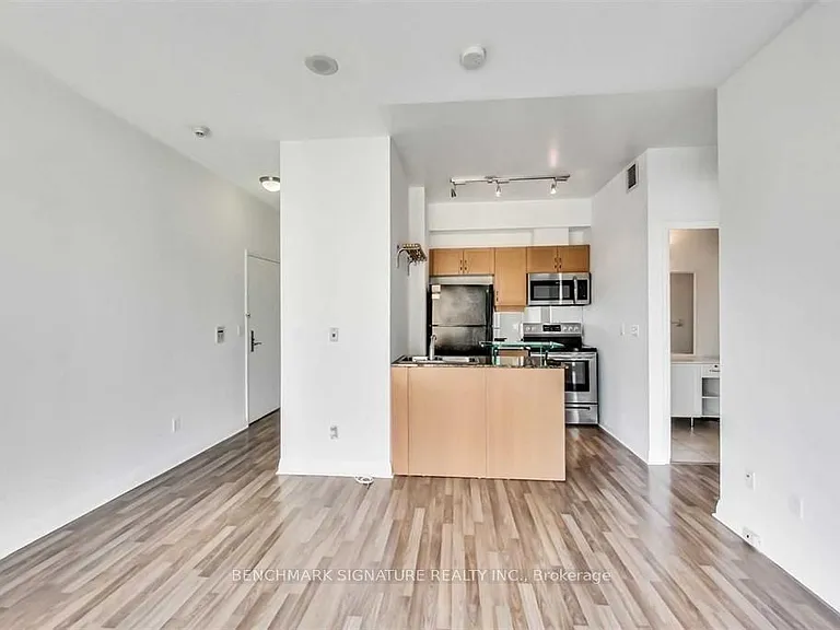 220 Victoria St #1310 — Photo 8
