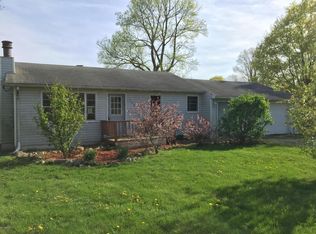 708 Park Shore Dr, Cassopolis, MI 49031