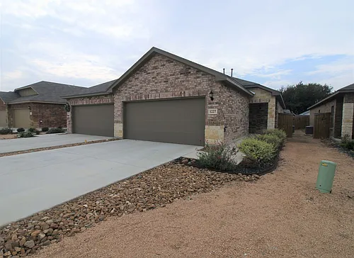 1227 Old FM 306 Photo 1