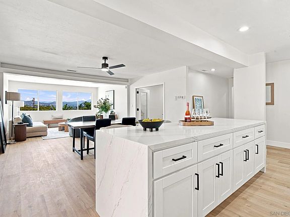4th image of 7918 Linen Dr