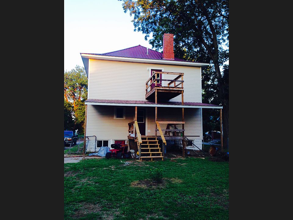 2nd image of 101 S 4th St