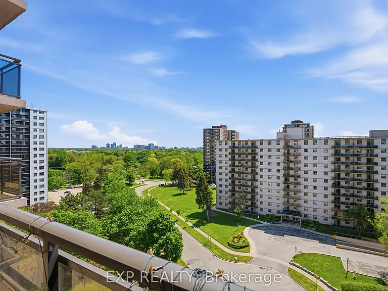 975 Warwick Ct #1005 — Photo 14