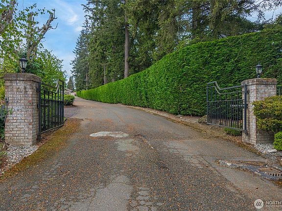 3rd image of 1719 126th Avenue E