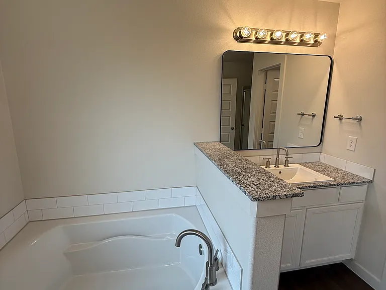 7605 Arlo Dr — Photo 9