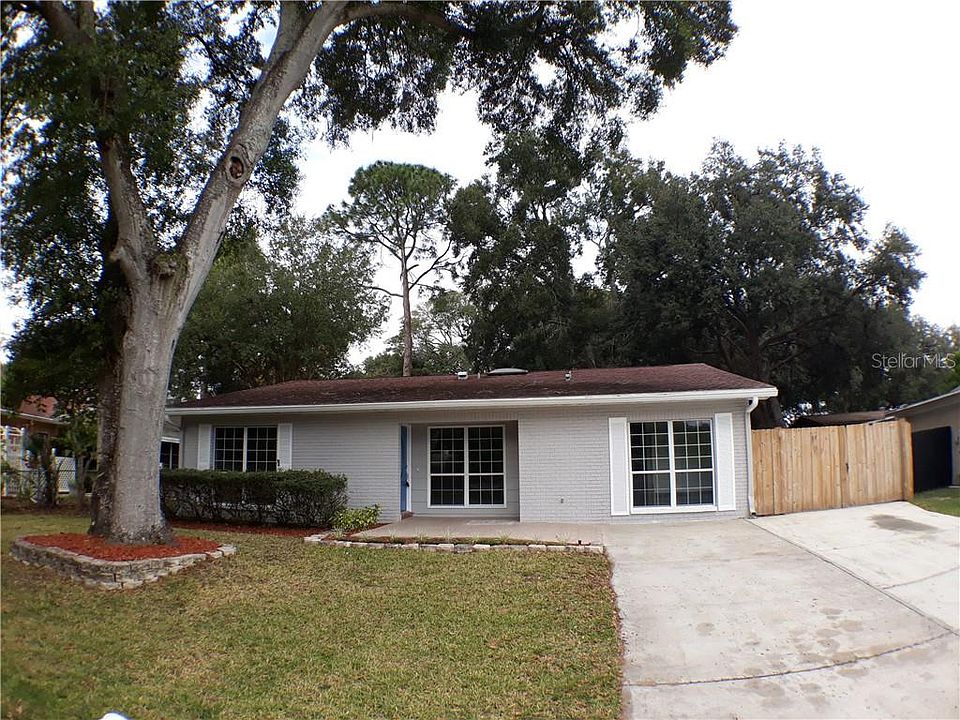 1st image of 904 Pinemoor Ct