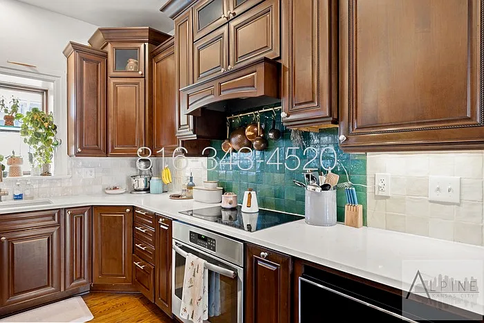 2924 Harrison St — Photo 35