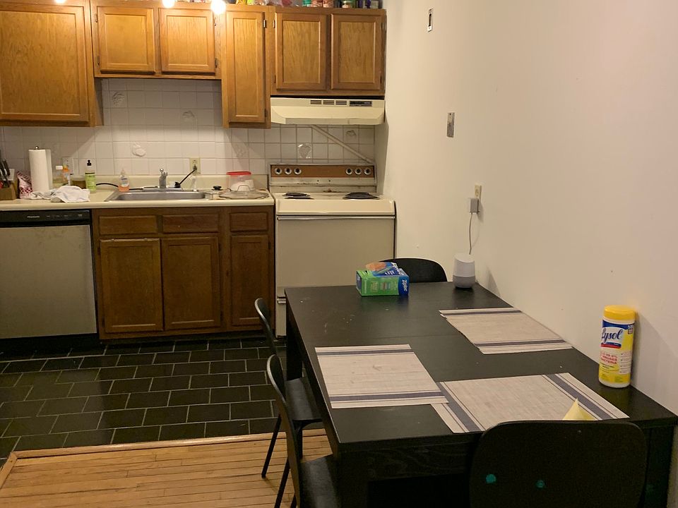 1st image of 239 Kelton St #12U