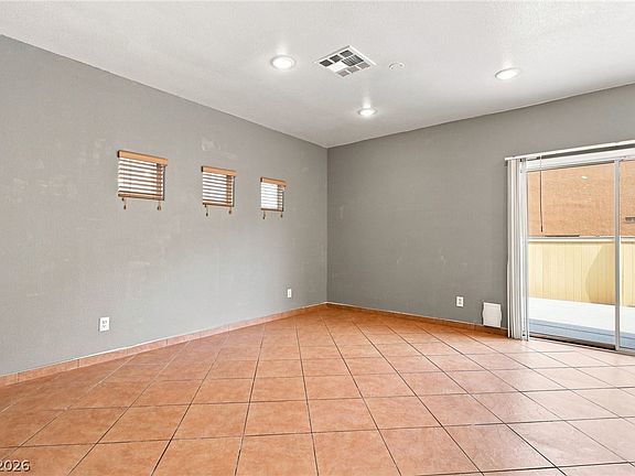 4th image of 6180 Pacific Dogwood Ave