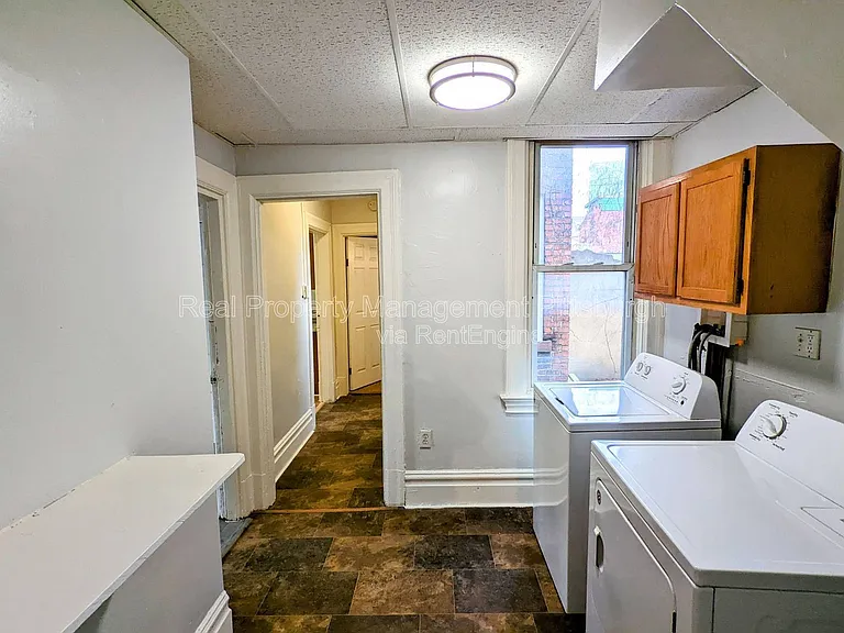 42 Van Braam St #2 — Photo 19