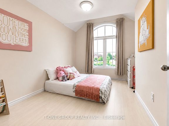 5th image of 27 Sharbot Ln