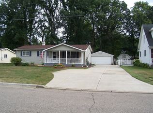6222 Elro St, Burton, MI 48509