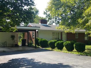 3594 Colony Ln, Roanoke, VA 24018