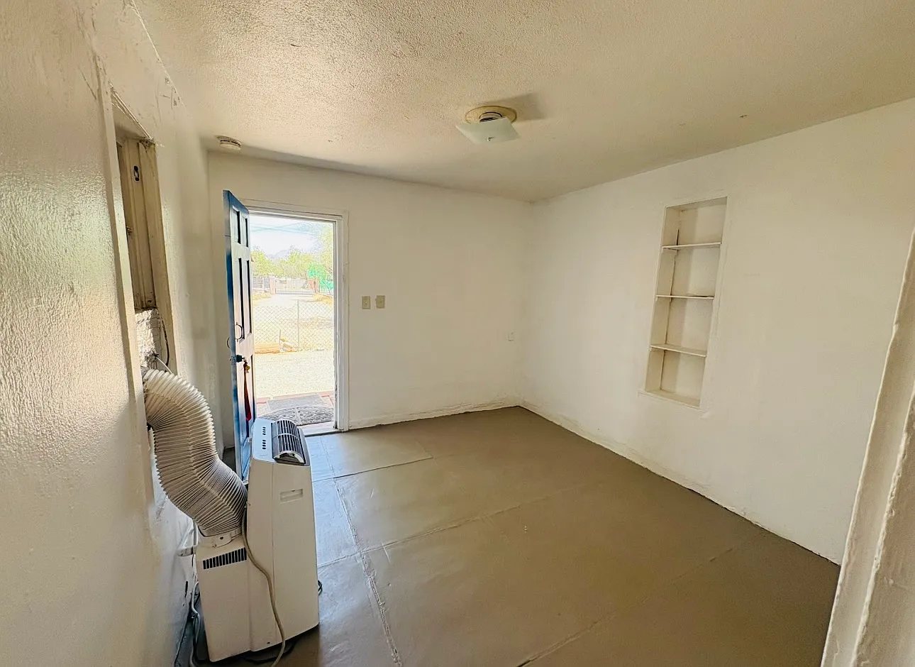 1 bed, 550 sqft, $900 — Photo 3