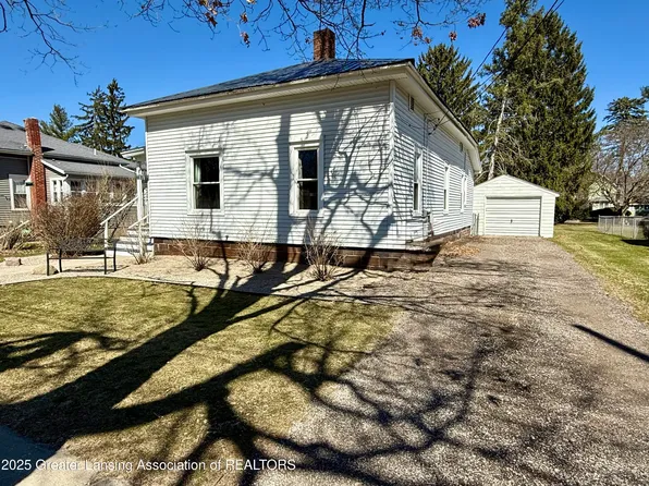 315 E Lincoln St, Grand Ledge, MI 48837