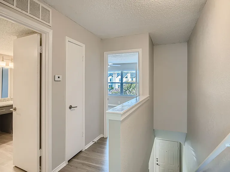 The Tallows Apartments — Photo 41