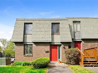 69 Trolley Crossing Ln #69, Middletown, CT 06457