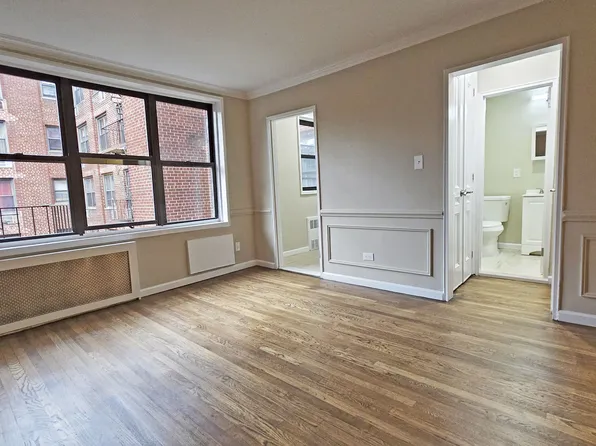 1275 East 51st Street image 10 of 12