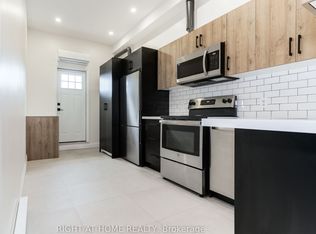 414 Spadina Ave FLOOR 2, Toronto, ON M5T 2G7