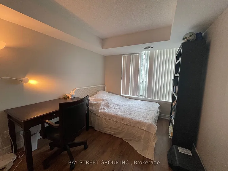 28 Harrison Garden Blvd #911 — Photo 12