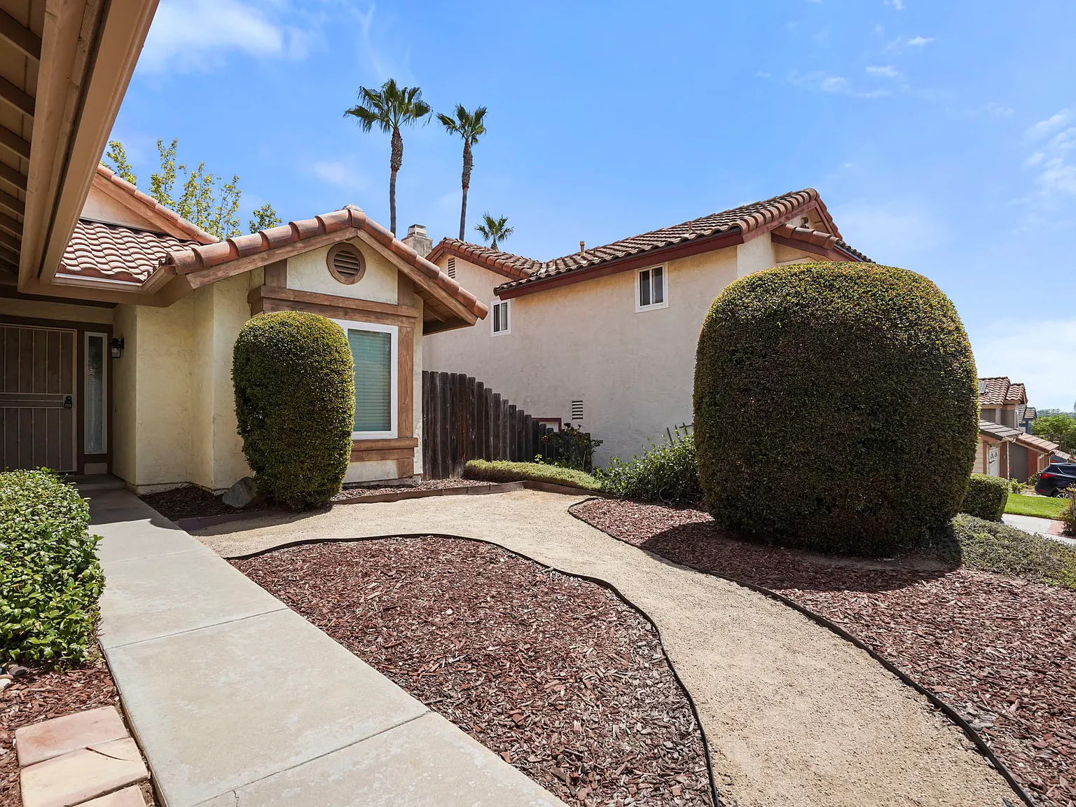 3 bed, 1316 sqft, $4,500 — Photo 1