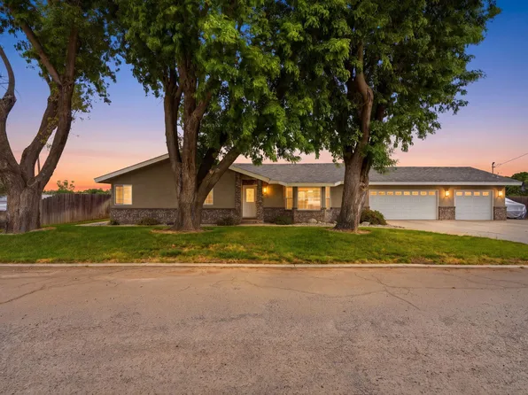 9317 14th Avenue, Hanford, CA 93230