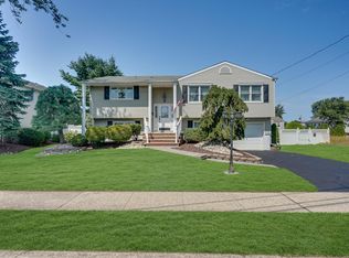 9 Dundall Pl, Hazlet, NJ 07730