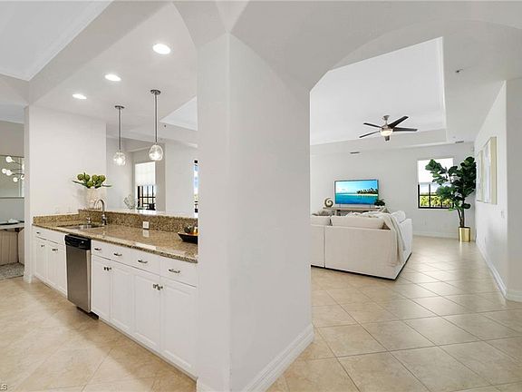 4th image of 10721 Mirasol DR #601