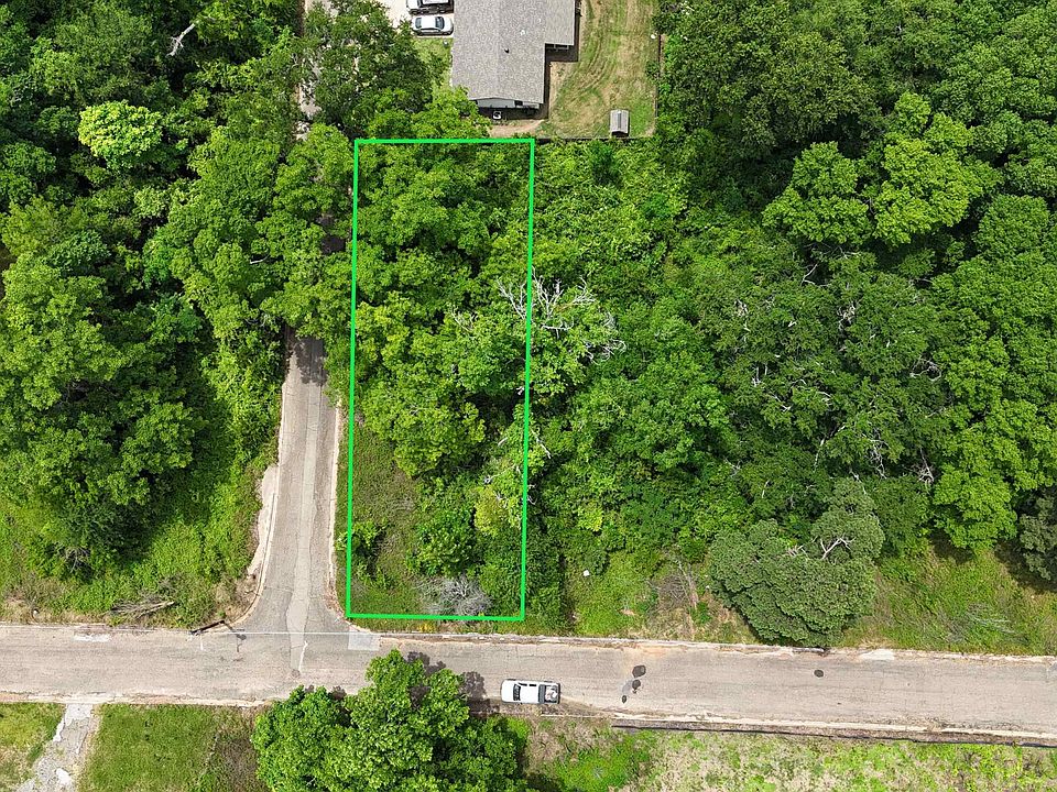 1st image of 420 Miller St