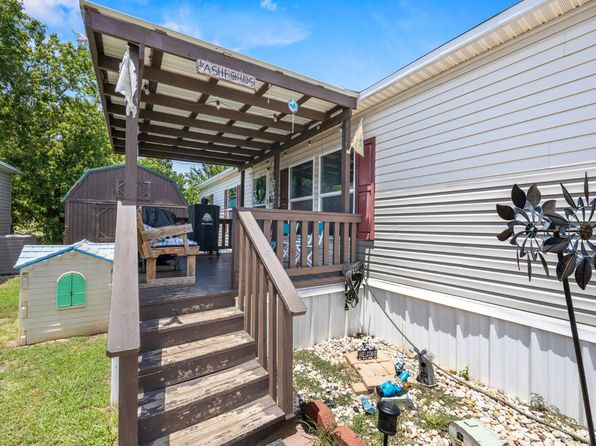 144 Prairie Dr, Sanger, TX 76266