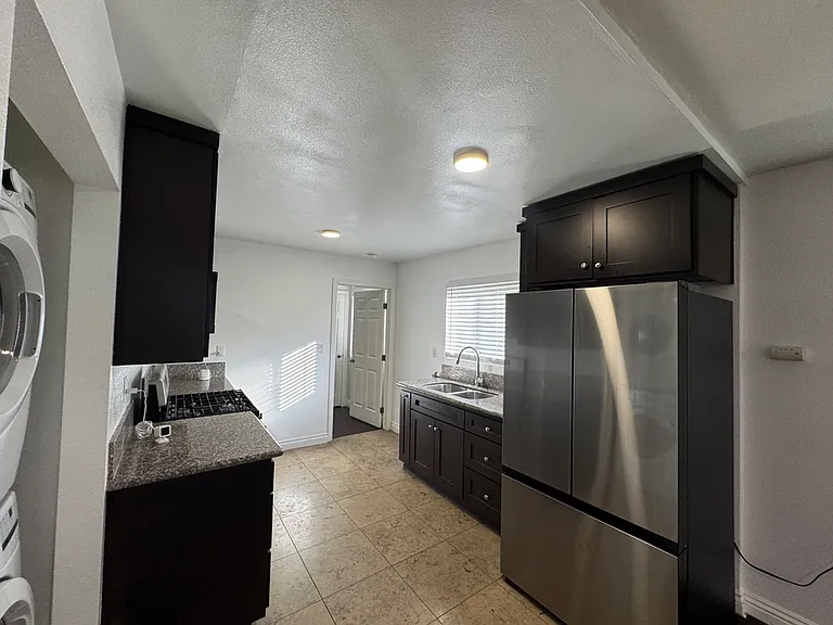 847 W Gage Ave #1 — Photo 5