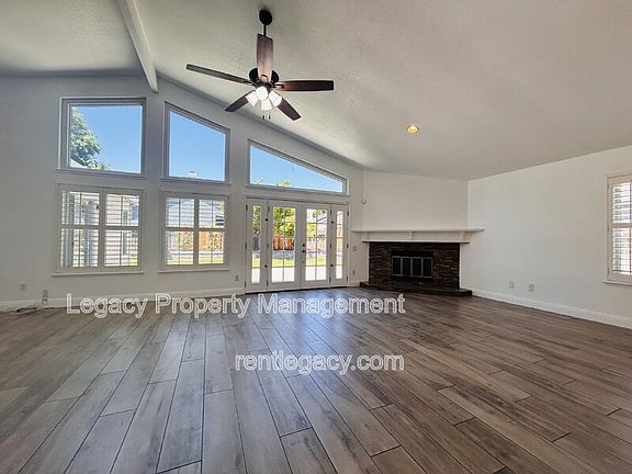 5th image of 3047 Mill Oak Way