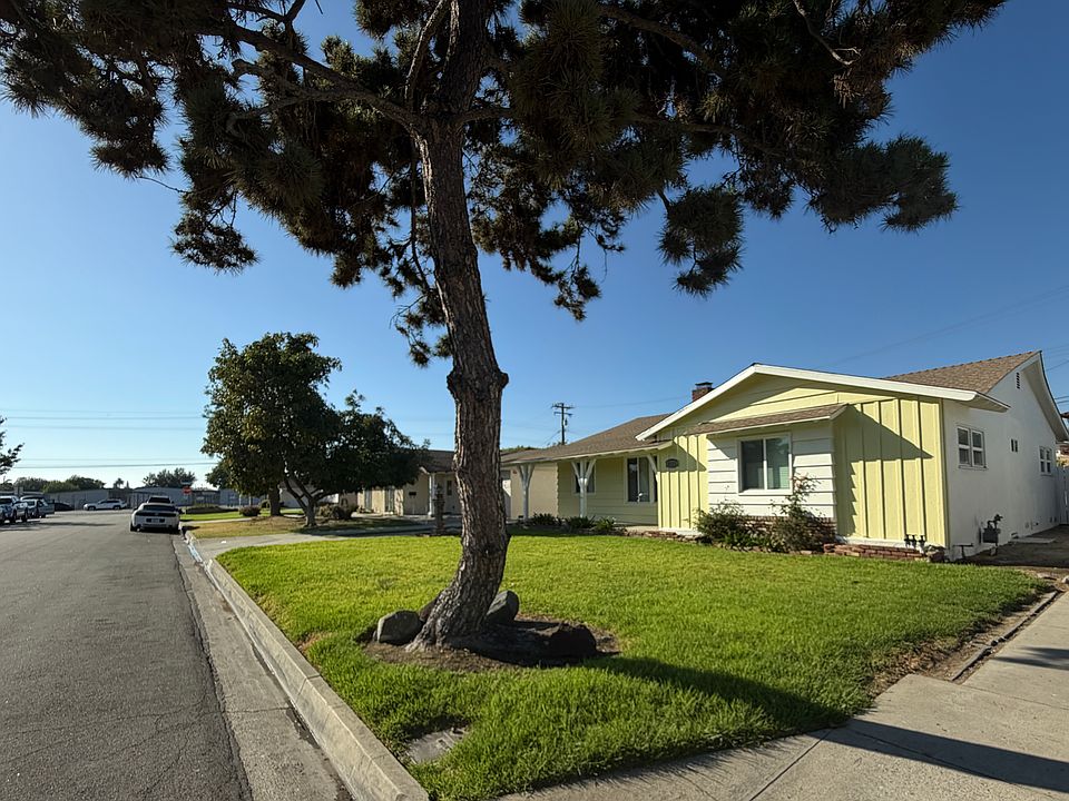 1st image of 8521 Raviller Dr