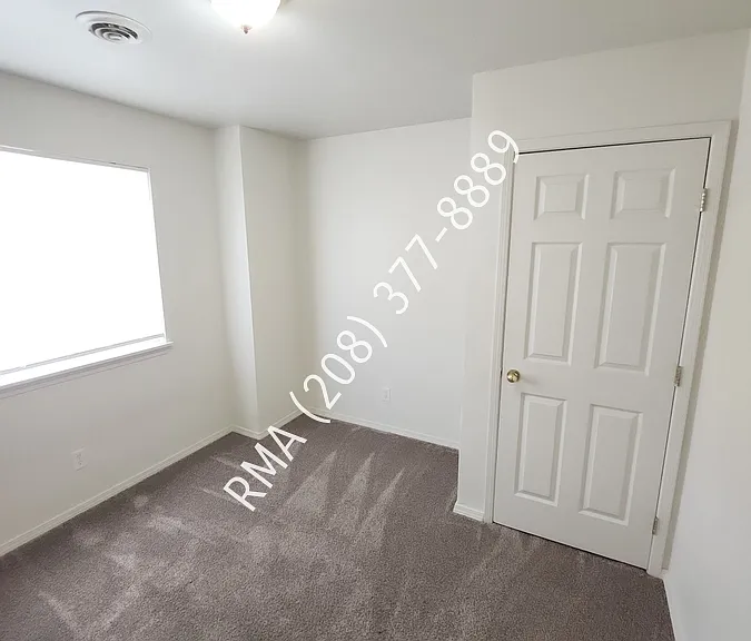825 N White Barn Rd — Photo 8