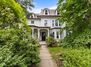 15 Myrtle St, Jamaica Plain, MA 02130