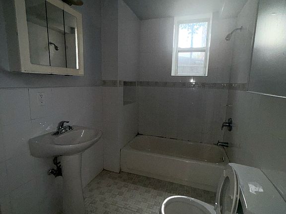 4th image of 85 S Fulton St #2L