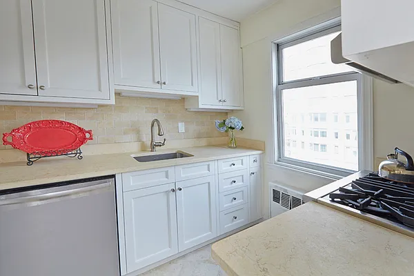 Sold by Brown Harris Stevens | media 6