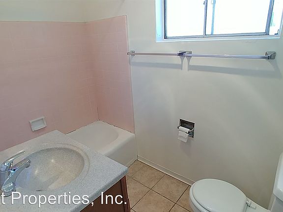 2nd image of 4575 North Ave APT 05