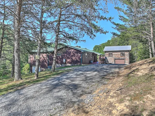 3388 Flower Gap Rd, Blackwater, VA 24221