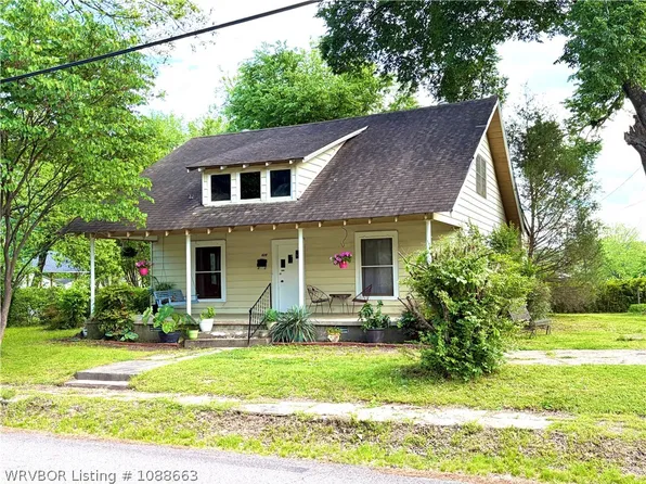 409 NW 1st St, Atkins, AR 72823