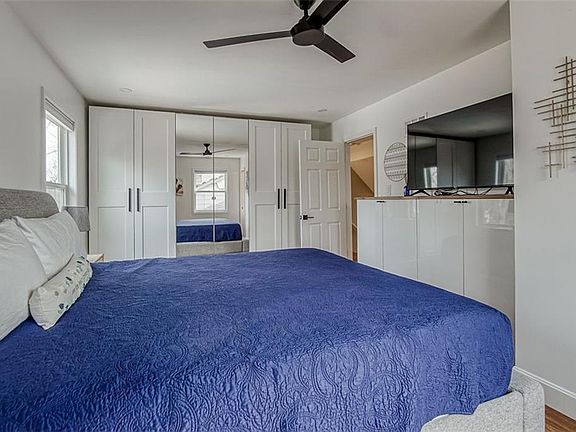 2nd image of 8608 W 90th St