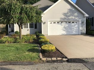 42 Leighas Ln, Coventry, RI 02816