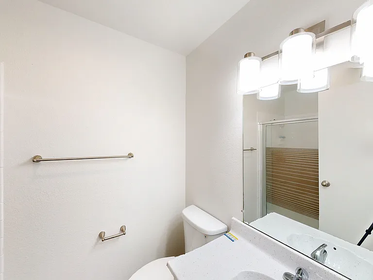 541 Alameda Del Prado #301 — Photo 19