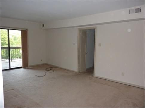 5th image of 5414 Valley Green Dr #10D3