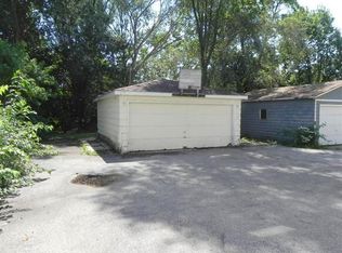 721 E Benton St, Aurora, IL 60505
