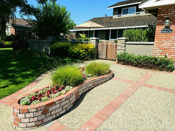 2nd image of 3408 Woodstock Ln