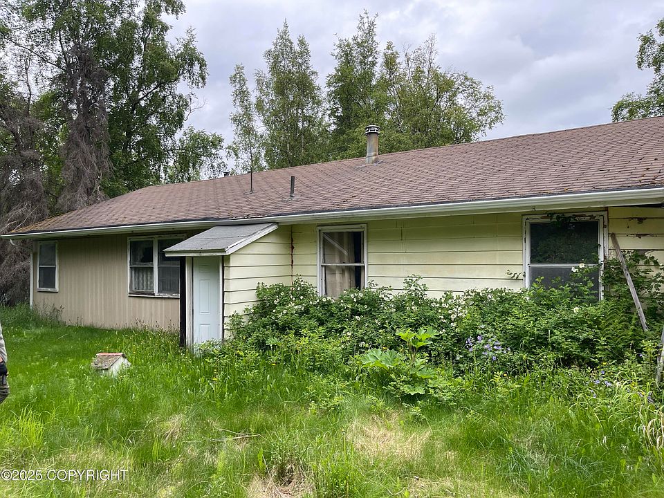 2nd image of 5040 E 112th Ave